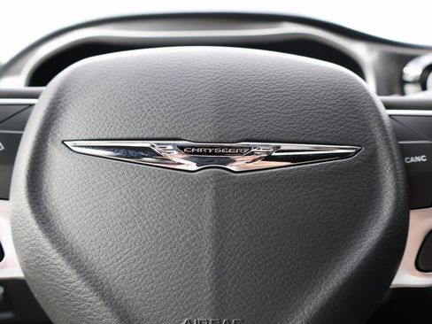 New 2026 Chrysler Pacifica Select image 27