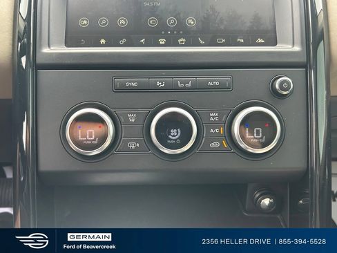 Used 2018 Land Rover Discovery SE AWD/4WD image 19