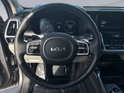 Used 2023 Kia Sorento SX Prestige w/ Panoramic Sunroof Package image 32