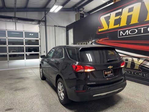 Used 2024 Chevrolet Equinox LT AWD/4WD image 13
