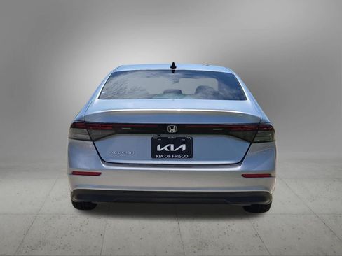 Used 2025 Honda Accord SE image 5