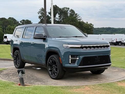 New 2026 Jeep Grand Wagoneer Summit AWD/4WD image 9