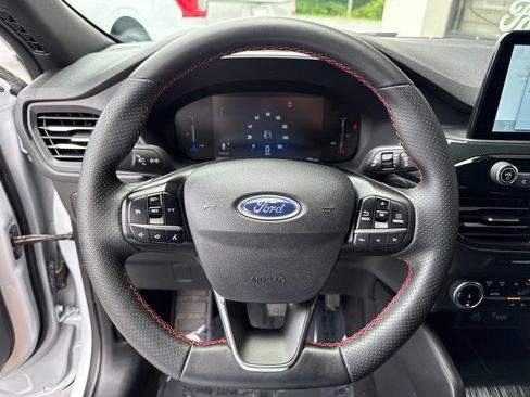 Used 2025 Ford Escape ST-Line FWD image 6