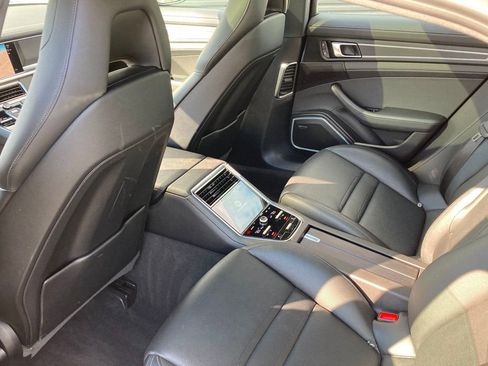 Certified 2023 Porsche Panamera 4 Platinum Edition AWD/4WD image 17