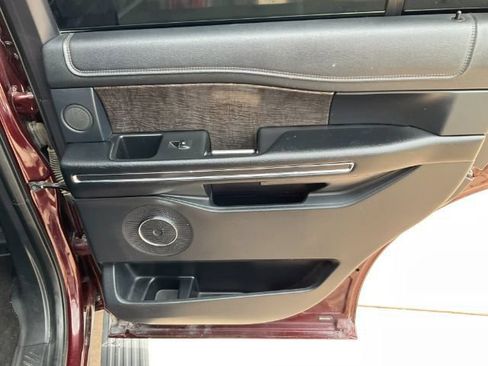 Used 2021 Ford Expedition Limited AWD/4WD image 19