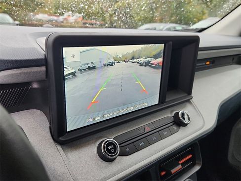 Used 2022 Ford Maverick XLT w/ Equipment Group 300A Standard image 18