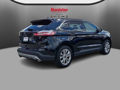 Used 2024 Ford Edge Titanium AWD/4WD image 4