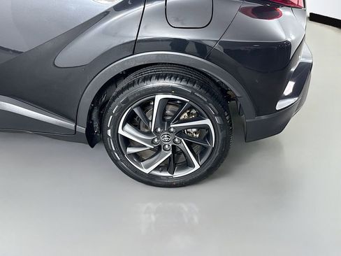 Certified 2022 Toyota C-HR Limited image 20