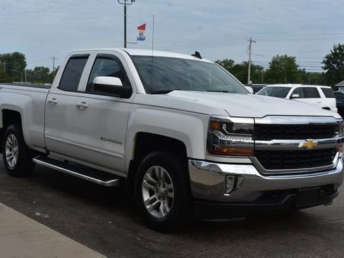 Used 2018 Chevrolet Silverado 1500 LT w/ All Star Edition AWD/4WD image 11