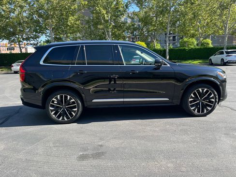 Used 2025 Volvo XC90 B6 Plus AWD/4WD image 5
