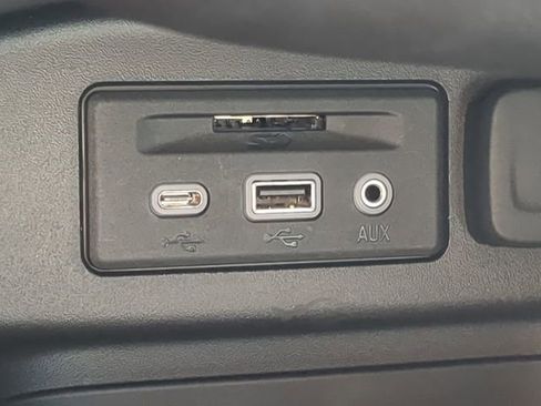 Used 2024 Chevrolet Equinox RS w/ RS Leather Package image 23