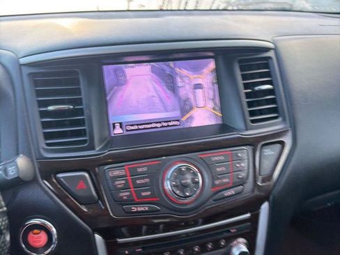 Used 2013 Nissan Pathfinder Platinum w/ Platinum Premium Pkg AWD/4WD image 12