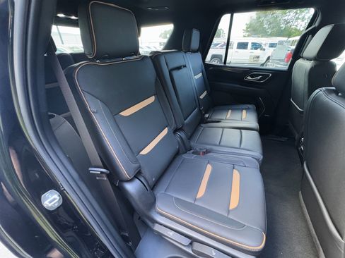 Used 2023 GMC Yukon AT4 w/ Technology Package image 21