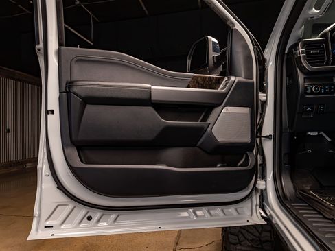 Used 2025 Ford F350 Lariat w/ Lariat Ultimate Package image 32