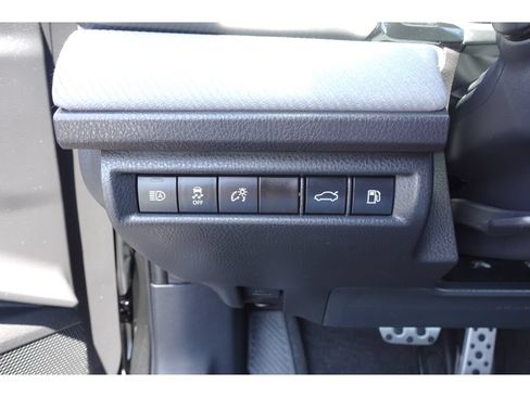 Used 2025 Toyota Camry SE w/ Convenience Package FWD image 13