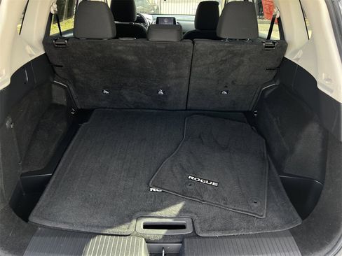 Certified 2024 Nissan Rogue S image 24