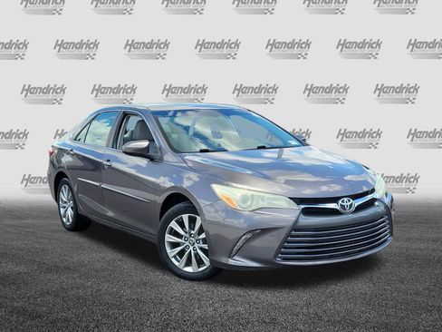 Used 2016 Toyota Camry XLE w/ Protection Package (Q2) FWD image 2