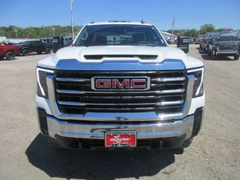 New 2026 GMC Sierra 2500 SLE AWD/4WD image 12