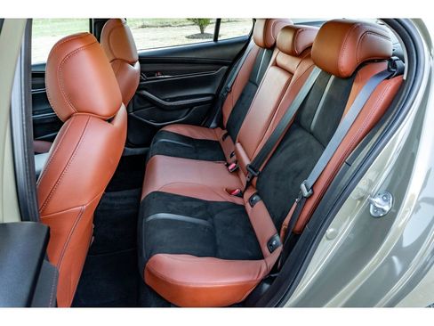 Used 2024 MAZDA MAZDA3 s image 15