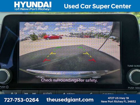 Used 2022 Nissan Rogue SV AWD/4WD image 24