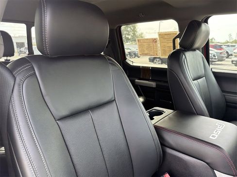 Used 2020 Ford F150 Lariat w/ Trailer Tow Package image 21