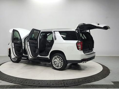 Used 2023 Chevrolet Tahoe High Country w/ Premium Package 2 RWD image 13