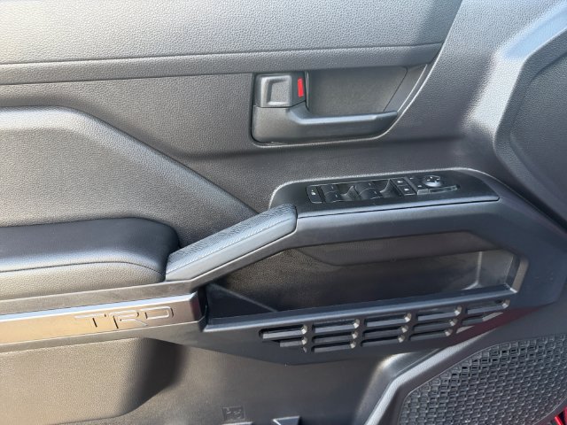Used 2025 Toyota 4Runner TRD Off-Road AWD/4WD image 10