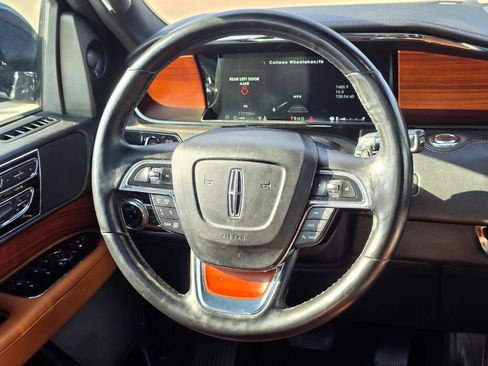 Used 2018 Lincoln Navigator Reserve w/ Technology Package AWD/4WD image 20