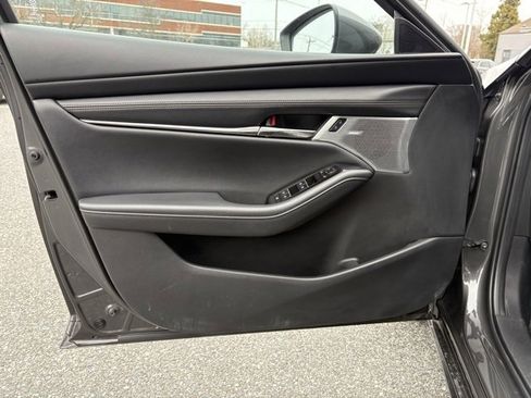 Used 2022 MAZDA MAZDA3 s image 10