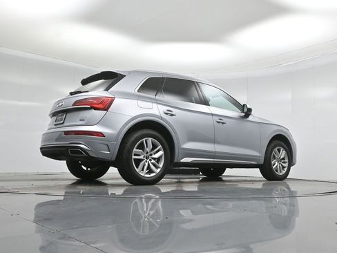 Used 2023 Audi Q5 2.0T Premium w/ Convenience Package image 50