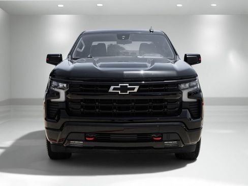 Used 2023 Chevrolet Silverado 1500 RST w/ Redline Edition AWD/4WD image 4