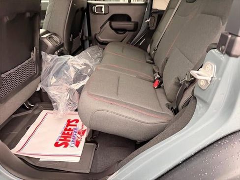 New 2026 Jeep Wrangler Unlimited Rubicon image 27