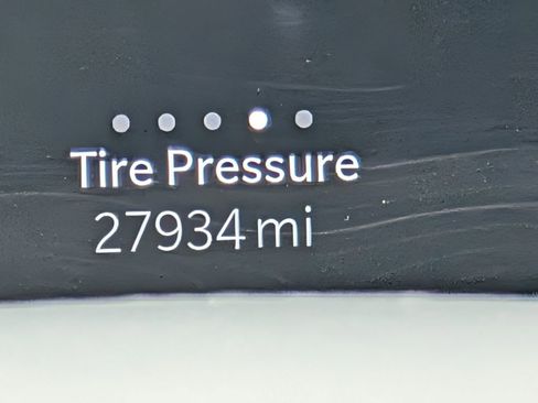 Used 2024 Jeep Grand Cherokee L Limited w/ Luxury Tech Group II image 17