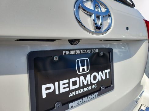 Used 2017 Toyota Highlander Limited AWD/4WD image 11