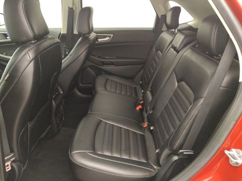 Used 2020 Ford Edge SEL w/ Convenience Package FWD image 18