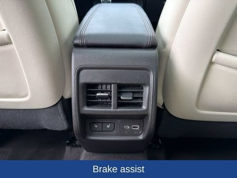 Certified 2023 Cadillac XT4 Sport FWD image 26