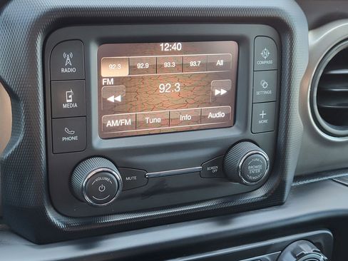 Used 2020 Jeep Wrangler Unlimited Sport S AWD/4WD image 20