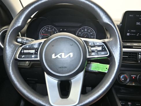 Used 2023 Kia Forte LXS FWD image 13