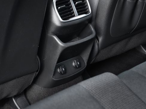 Used 2020 Hyundai Santa Fe SEL image 26