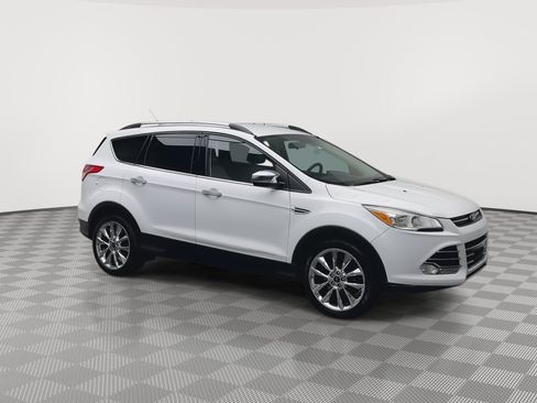Used 2016 Ford Escape SE w/ SE Chrome Package FWD image 37