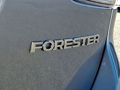 Used 2023 Subaru Forester Premium AWD/4WD image 36