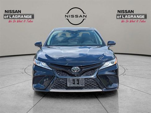 Used 2020 Toyota Camry XSE image 2