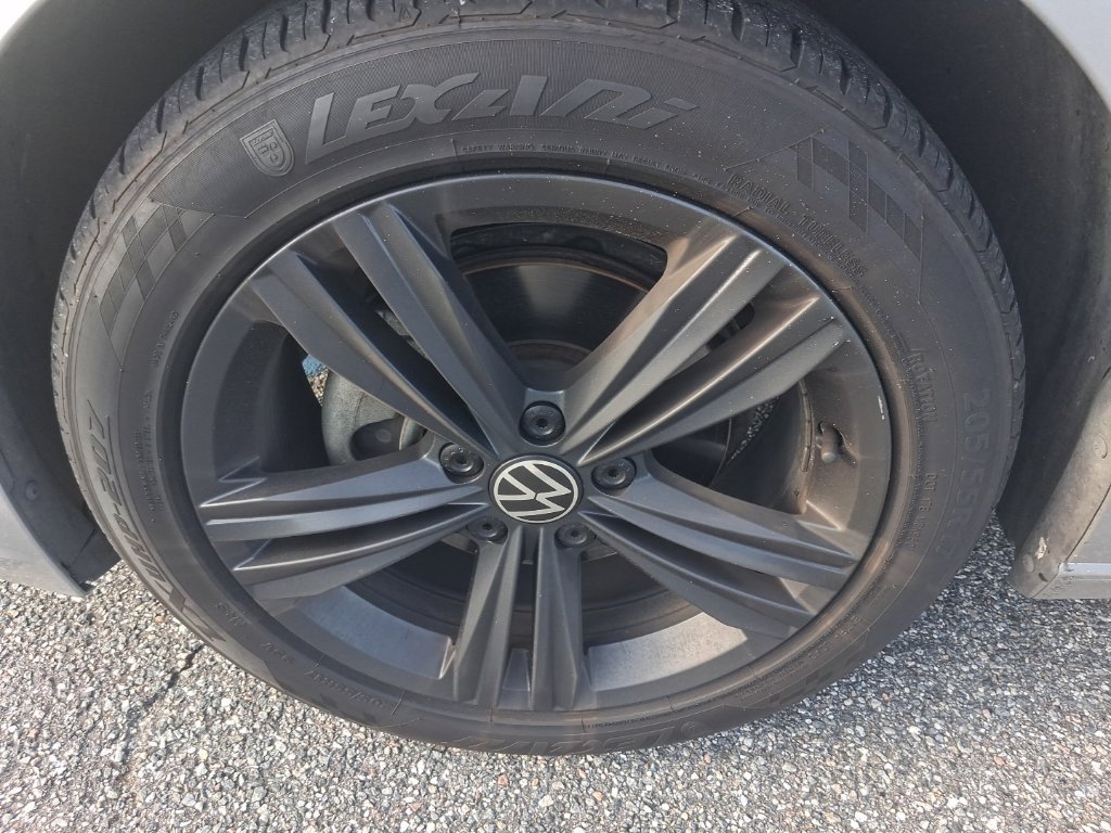 Used 2022 Volkswagen Jetta SE FWD image 16