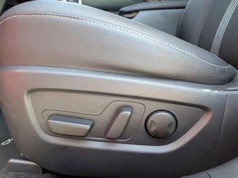 Certified 2025 MAZDA CX-50 AWD 2.5 S w/ Preferred Package image 14