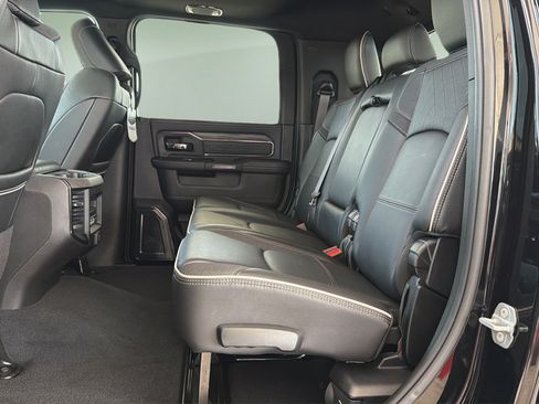 Used 2025 RAM 2500 Limited AWD/4WD image 16