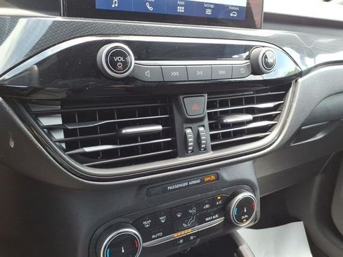 Used 2025 Ford Escape ST-Line FWD image 23