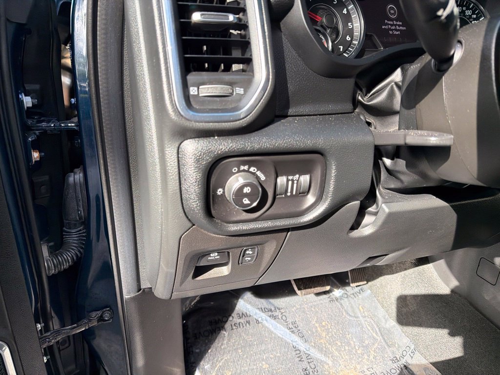 Used 2022 RAM 1500 Laramie w/ Sport Appearance Package RWD image 16