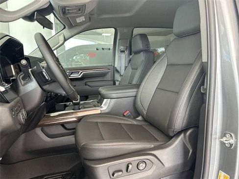 New 2026 Chevrolet Silverado 1500 LT Trail Boss w/ Convenience Package II image 13