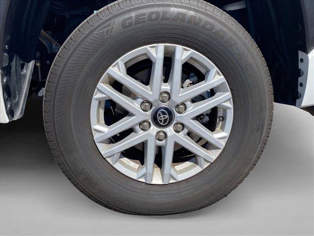 Used 2026 Toyota Tundra SR5 w/ SR5 Convenience Package AWD/4WD image 13
