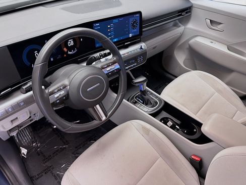 Used 2024 Hyundai Kona SEL FWD image 7